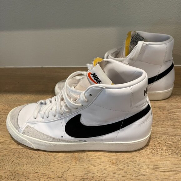 Women's Nike Blazer Mid 77 White, Size US 10, EUC - Picture 6 of 9